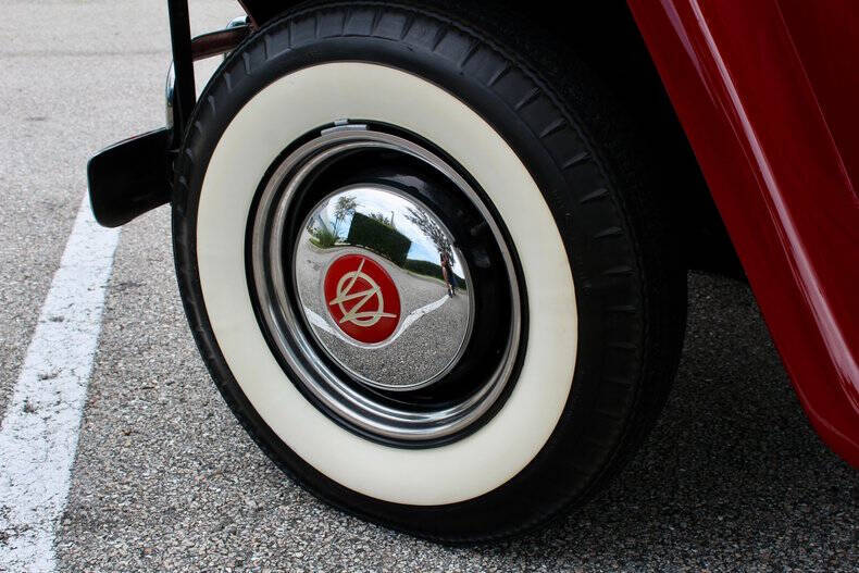 1948 Willys Overland Jeepster