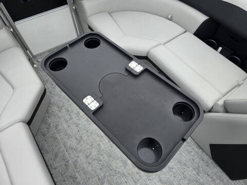 2025 Berkshire 22RFX LE