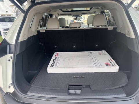 2022 Nissan Rogue SV