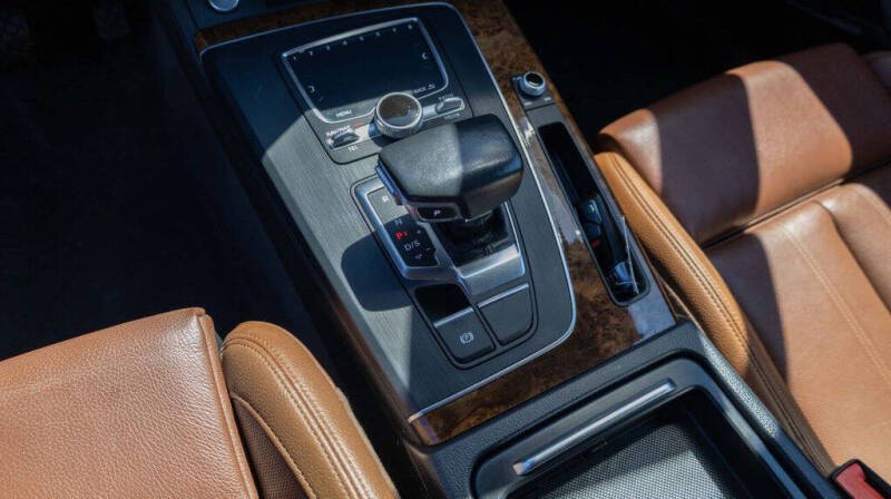 2018 Audi Q5 2.0T quattro Premium Plus