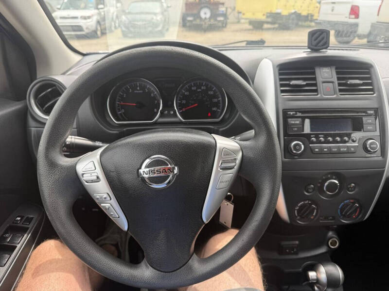 2017 Nissan Versa