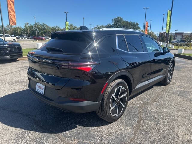 2026 Chevrolet Equinox EV LT 2