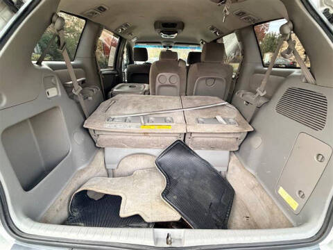 2005 Toyota Sienna