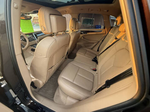 2015 Porsche Macan S