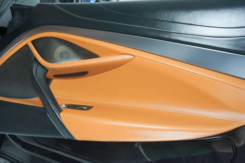 2020 McLaren 720S Spider Luxury