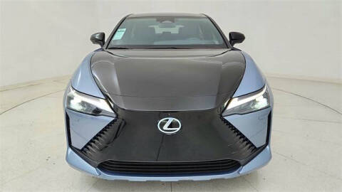 2023 Lexus RZ 450e Luxury