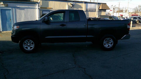 2015 Toyota Tundra SR