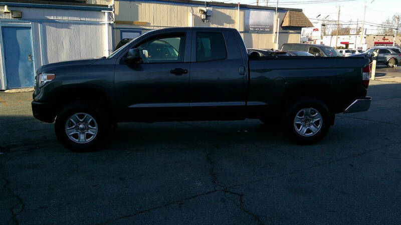 2015 Toyota Tundra SR