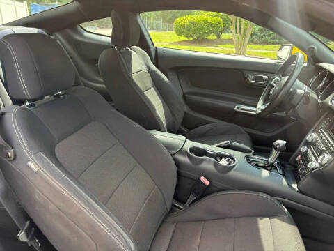 2016 Ford Mustang V6