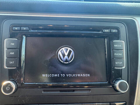 2015 Volkswagen Passat 1.8T Limited Edition