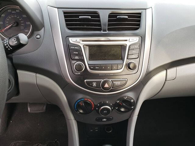 2017 Hyundai Accent Value Edition