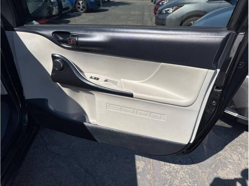 2013 Scion iQ
