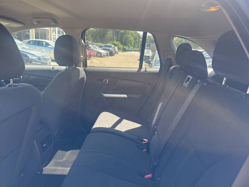 2013 Ford Edge SE