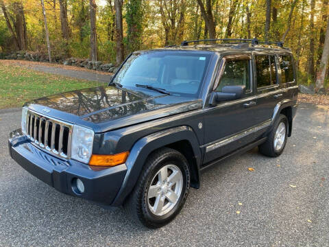 2007 Jeep Commander for sale at Lou Rivers Used Cars in Palmer MA
