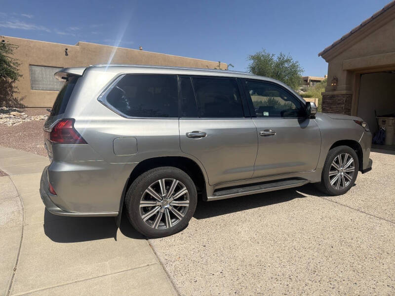 2016 Lexus LX 570