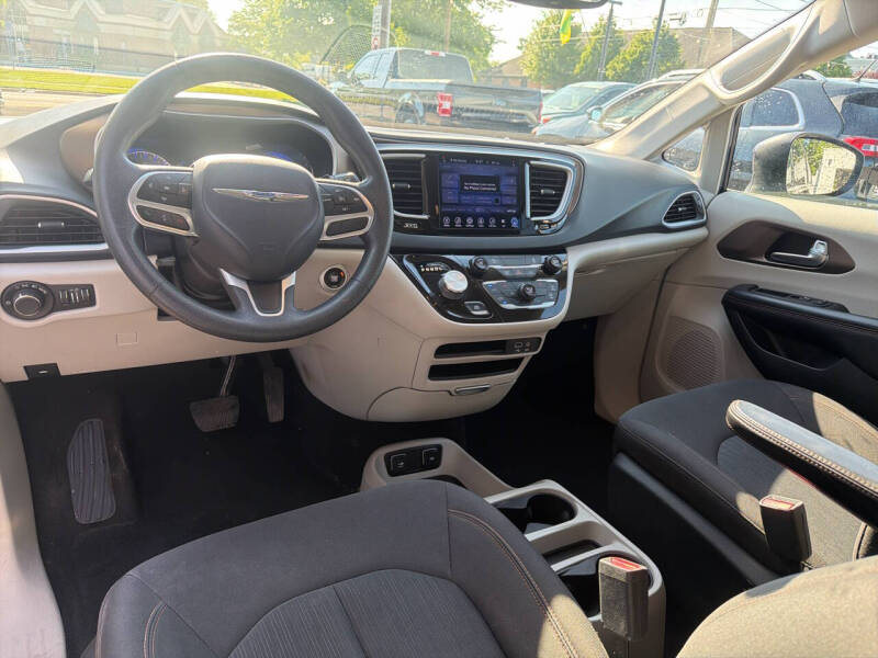 2017 Chrysler Pacifica Touring