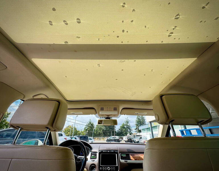 2011 Volkswagen Touareg TDI Lux