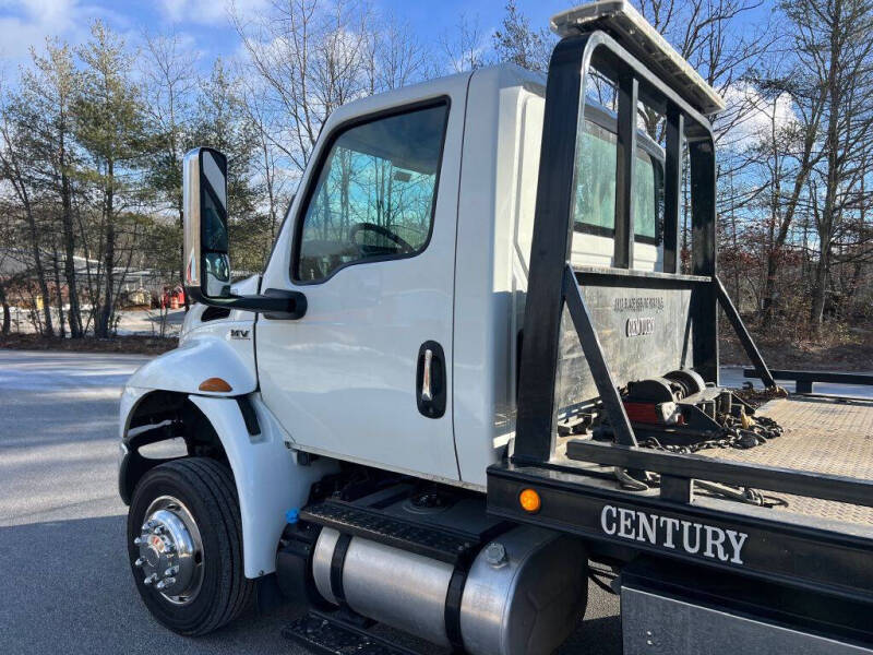 2022 International MV607