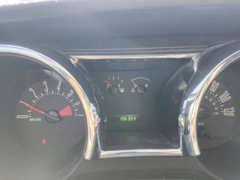 2005 Ford Mustang V6 Deluxe
