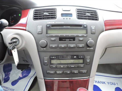 2004 Lexus ES 330