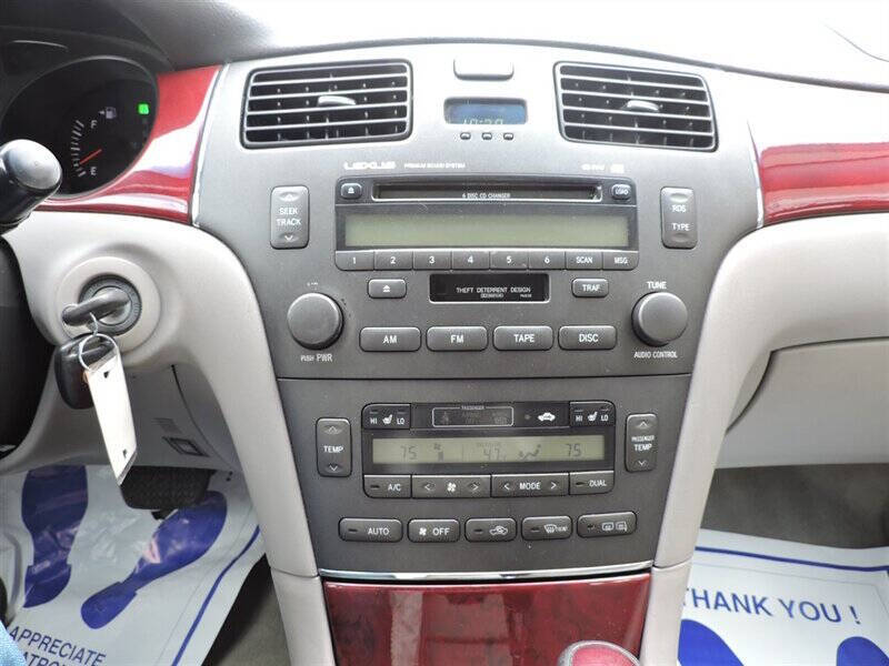 2004 Lexus ES 330