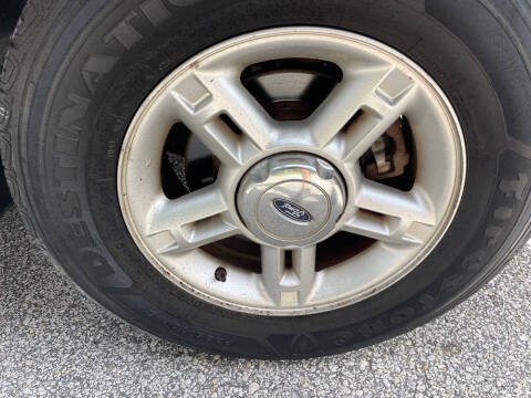2004 Ford Explorer XLT