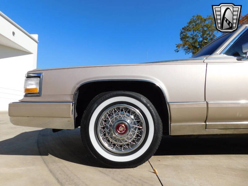 1991 Cadillac Brougham