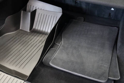 2023 Tesla Model S Plaid