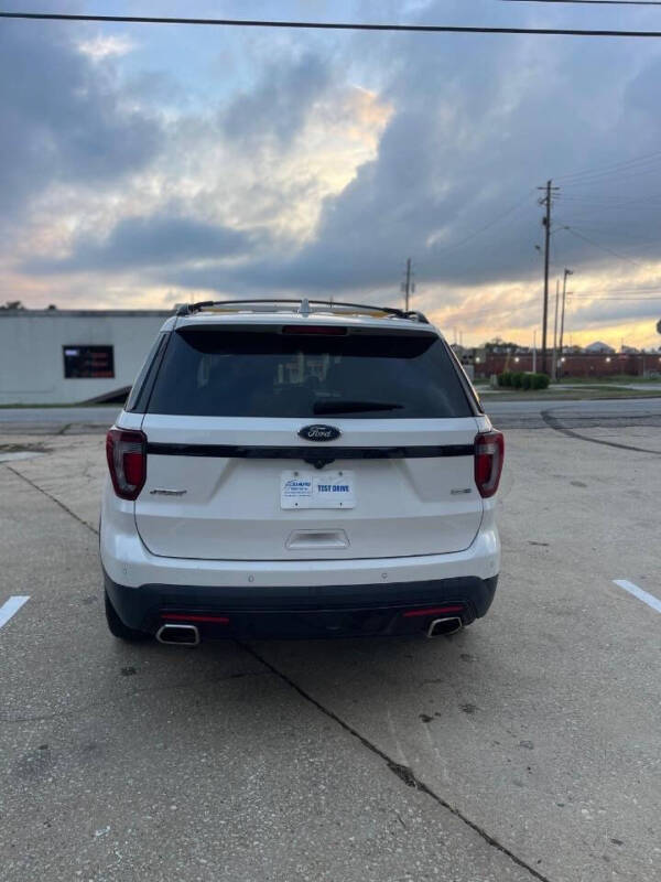 2016 Ford Explorer Sport