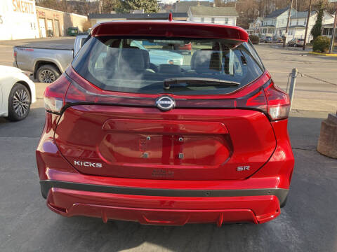 2024 Nissan Kicks SR