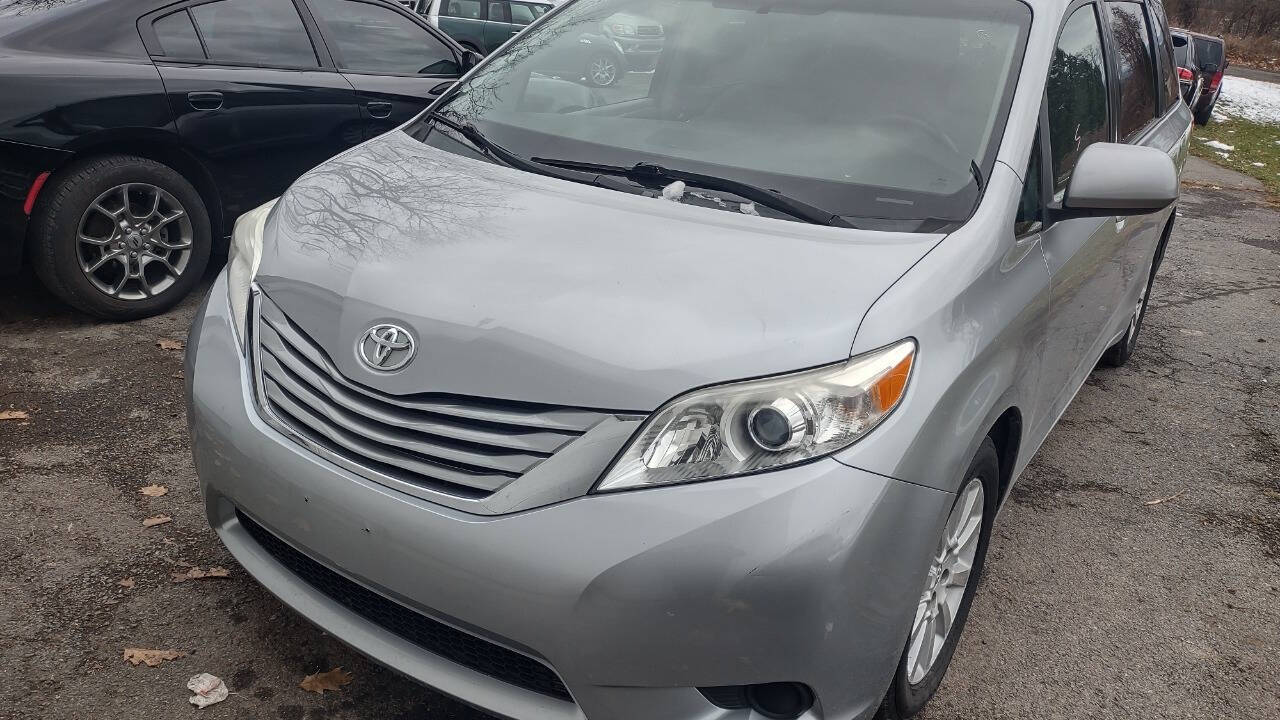 2015 Toyota Sienna for sale at Union Sales & Service in Valley Falls, NY