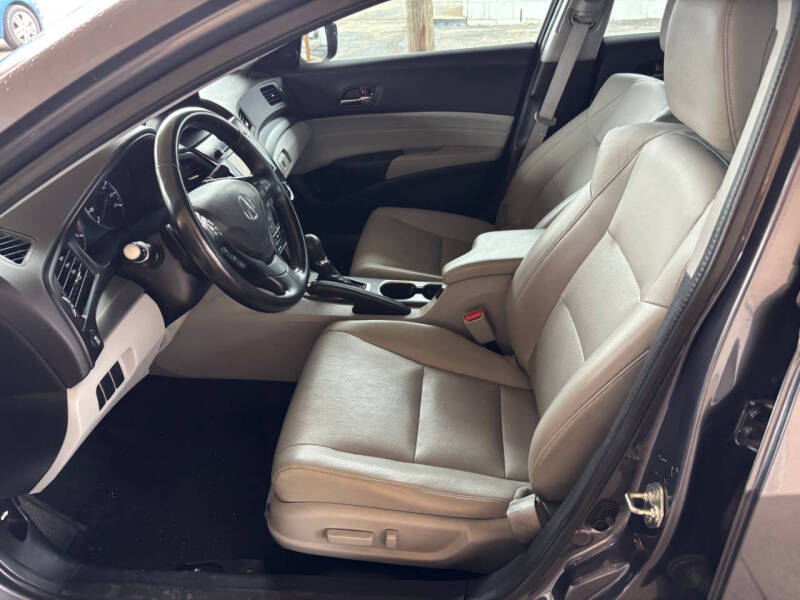 2017 Acura ILX w/Premium