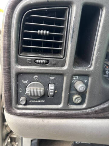 2002 GMC Yukon Denali