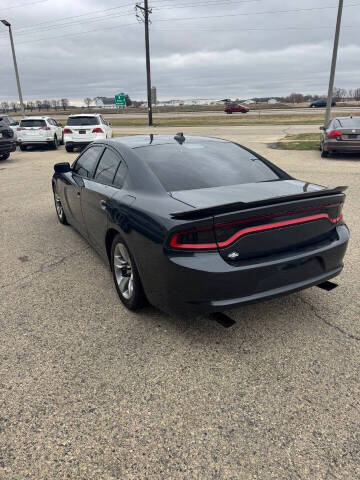 2016 Dodge Charger SXT