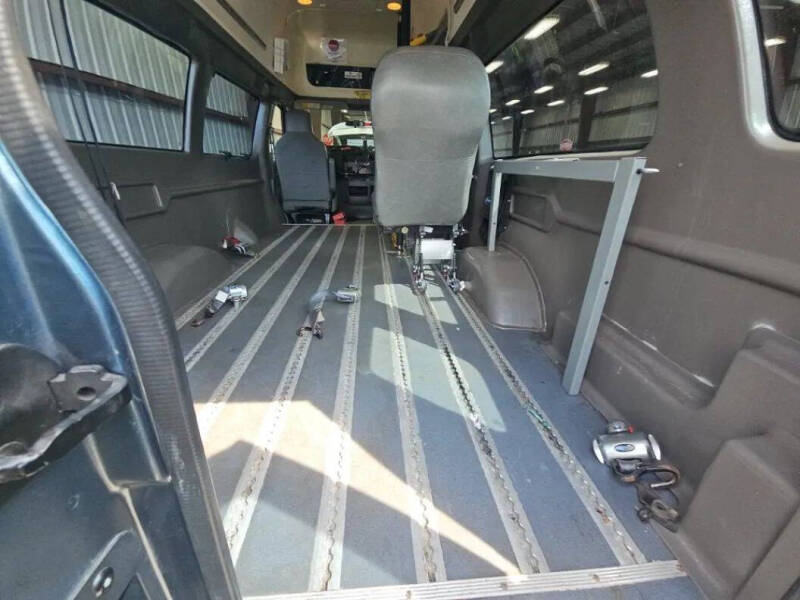 2014 Ford E-Series E-350 SD