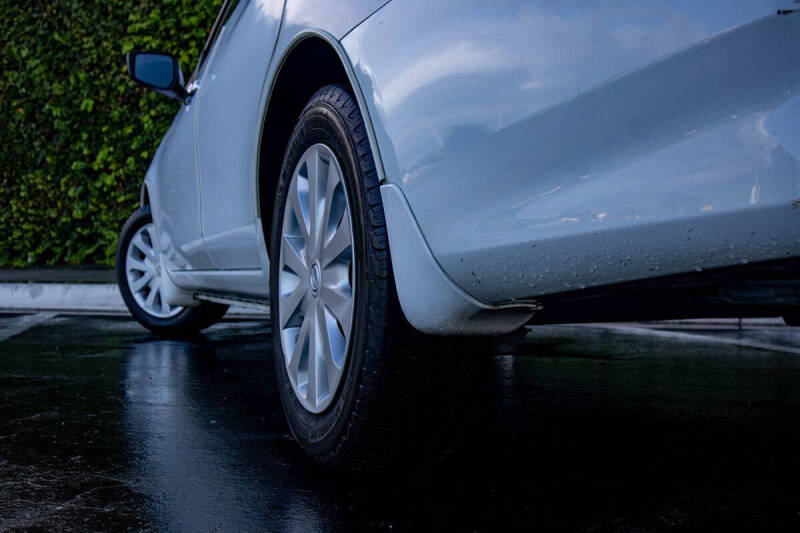 2016 Nissan Versa 1.6 SV