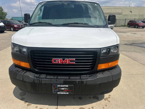 2023 GMC Savana 2500