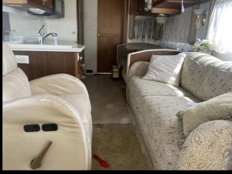 2001 Freightliner XC Chassis