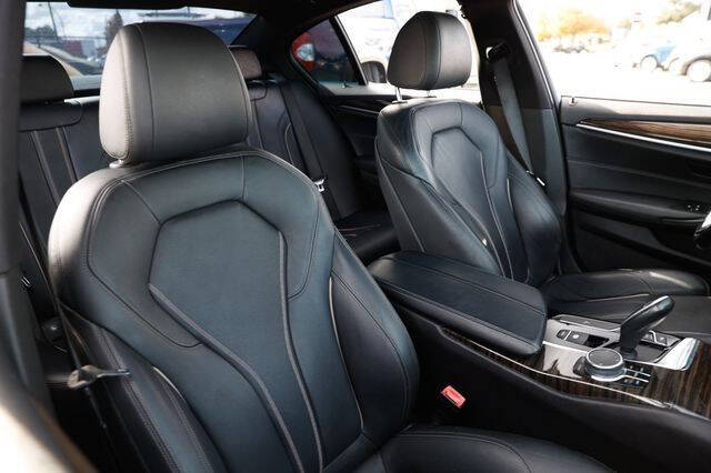 2019 BMW 5 Series 540i