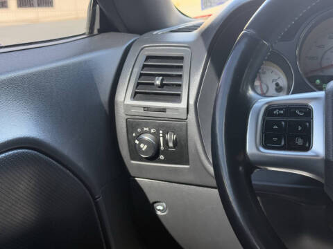2012 Dodge Challenger SXT
