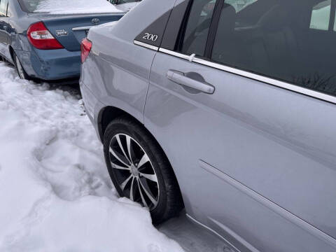 2013 Chrysler 200 Limited