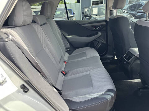 2023 Subaru Outback Premium