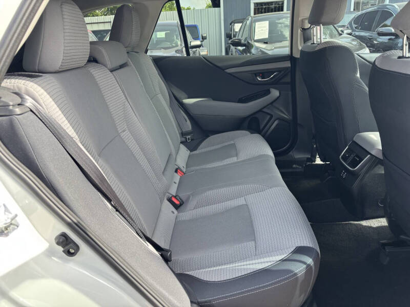 2023 Subaru Outback Premium