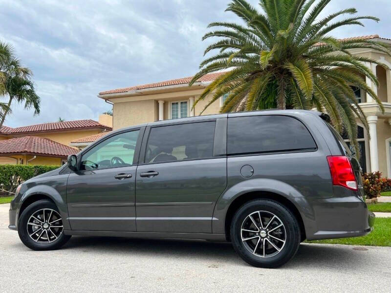 2016 Dodge Grand Caravan for sale at B2 AUTO SALES in Pompano Beach, FL