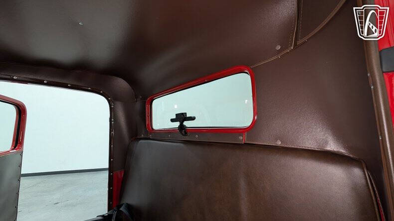1937 Ford F-100