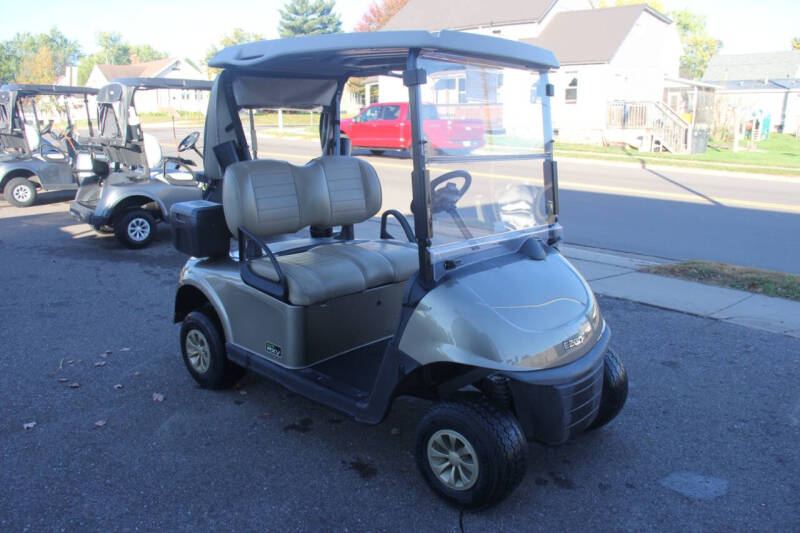 2020 E-Z-GO RXV ELiTE