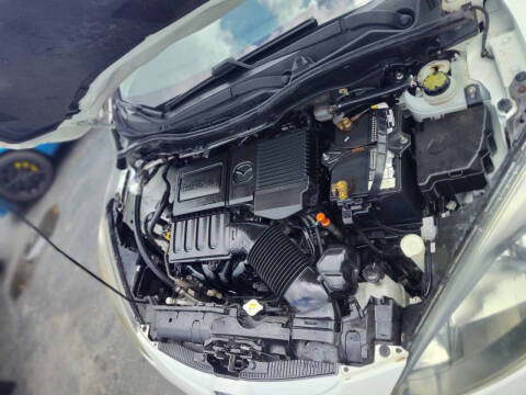 2011 Mazda MAZDA2 Touring