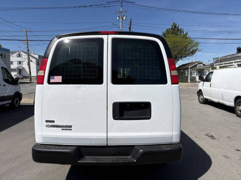 2011 Chevrolet Express 2500