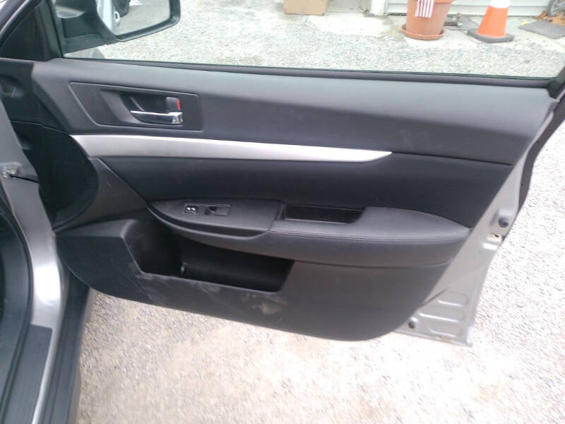 2011 Subaru Outback 2.5i Premium