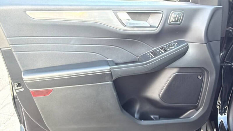 2021 Ford Escape Titanium